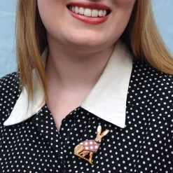 A Hare'S Breadth Brooch^Erstwilder Hot