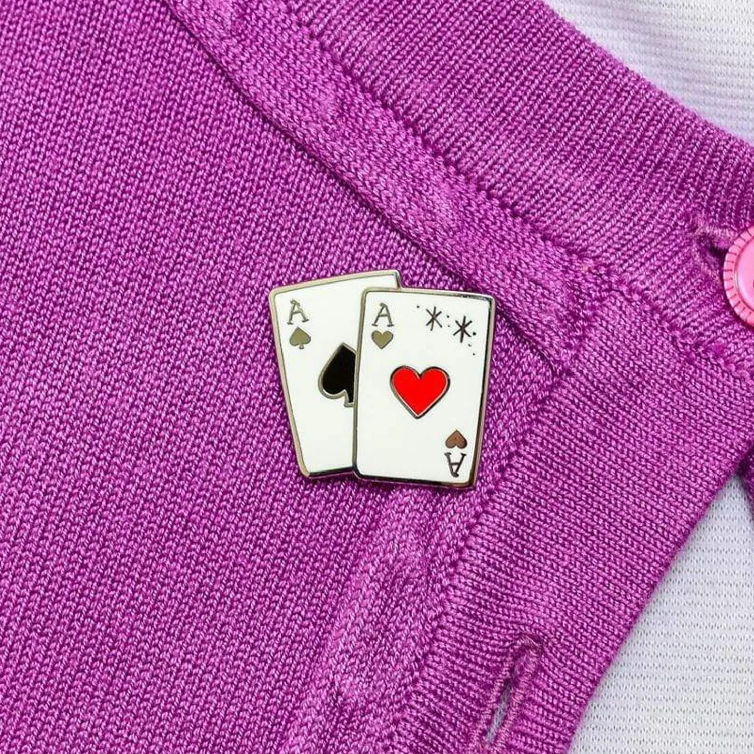 Card Trick Enamel Pin^Erstwilder Hot