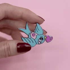 Piper The Love Bird Enamel Pin^Erstwilder Best