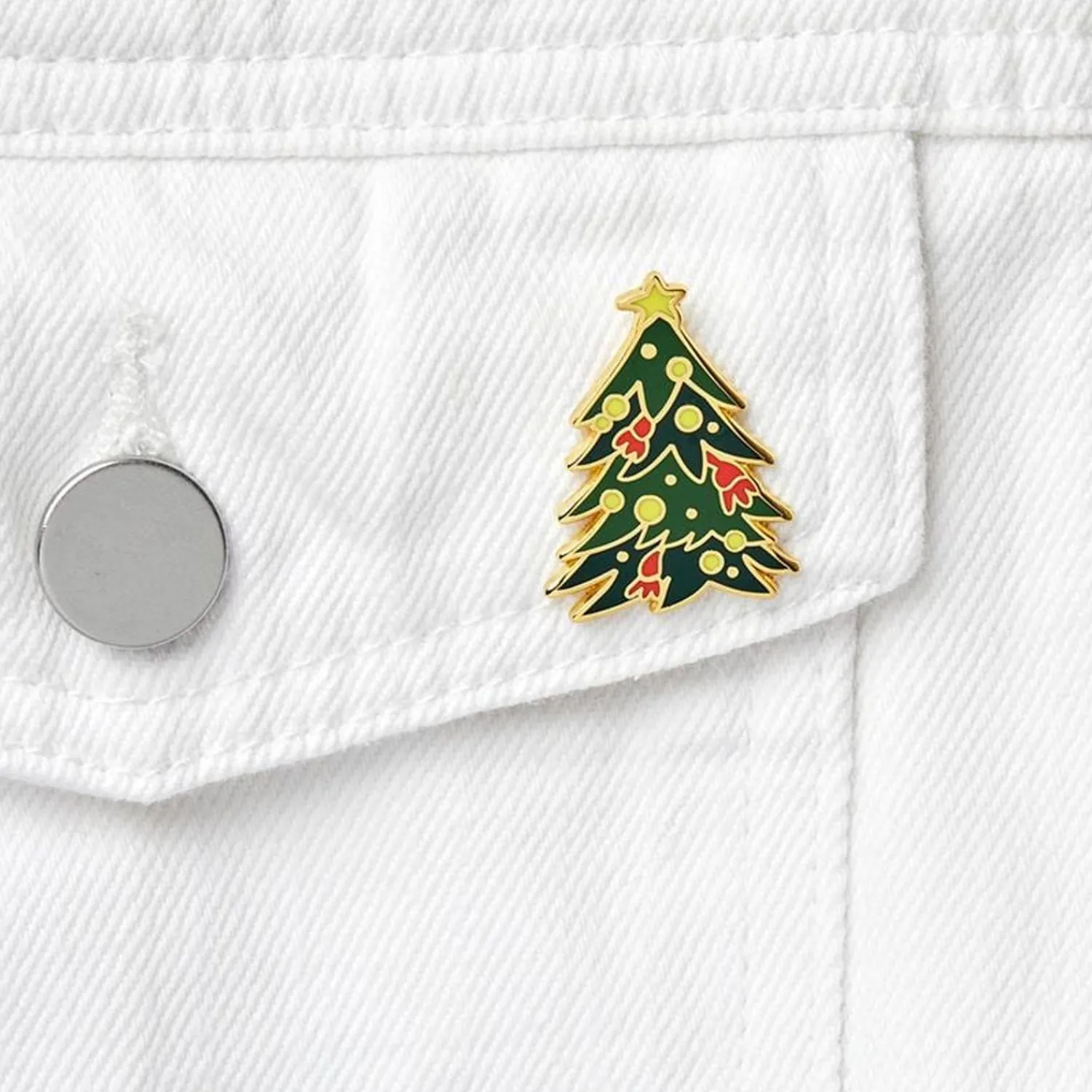 Yuletide Timber Enamel Pin^Erstwilder Online